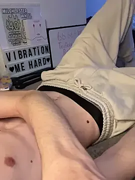 XxAlliGirlNextDoor – webcam model profile photo Image 14