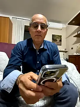 Lia_Brooks – webcam model profile photo Image 3