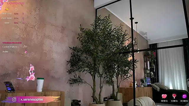 SophieBlaake – webcam model profile photo Image 11