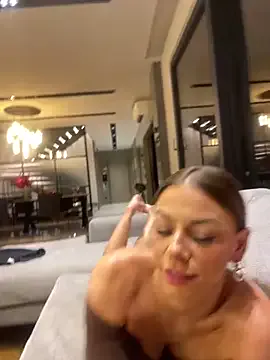 XxAlliGirlNextDoor – webcam model profile photo Image 9