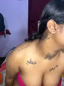 MartinaWolf – webcam model profile photo Image 16