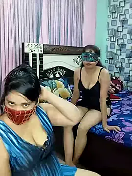 LaraHarvey – webcam model profile photo Image 13