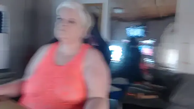 IsabelaJohnson – webcam model profile photo Image 4