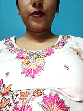 JuliaQuinn – webcam model profile photo Image 19