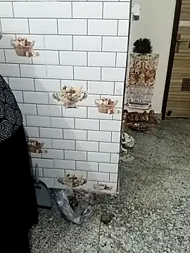 Fire-18 – webcam model profile photo Image 13