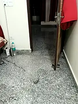 Fire-18 – webcam model profile photo Image 14