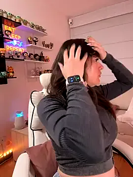 TiffanyStein – webcam model profile photo Image 10