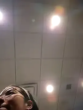 MartinaWolf – webcam model profile photo Image 17