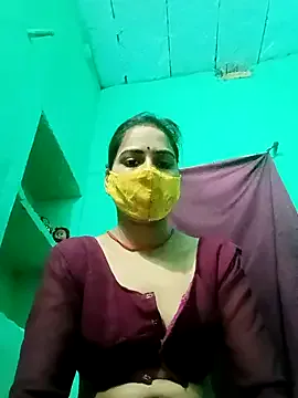 TifanyCadavid – webcam model profile photo Image 4