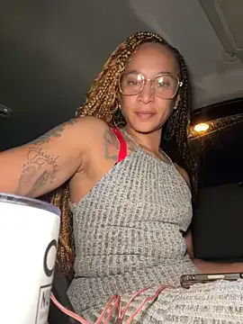 Queen_Doll – webcam model profile photo Image 16