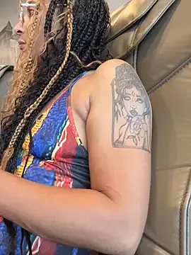 Queen_Doll – webcam model profile photo Image 17