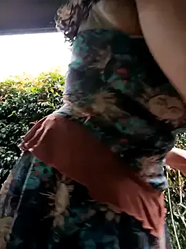 AmyBelmontt – webcam model profile photo Image 12