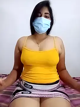 LauraCaruso – webcam model profile photo Image 16