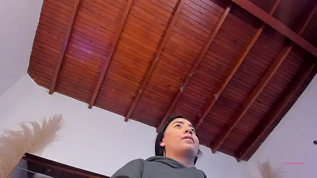 preetypeach – webcam model profile photo Image 16