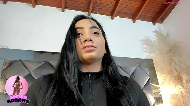 preetypeach – webcam model profile photo Image 8