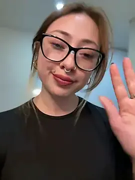 ZayaSeduce – webcam model profile photo Image 4