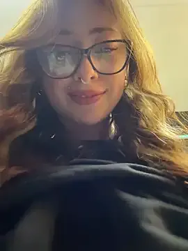 ZayaSeduce – webcam model profile photo Image 5