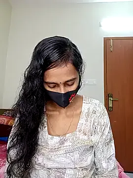 AmyBelmontt – webcam model profile photo Image 12