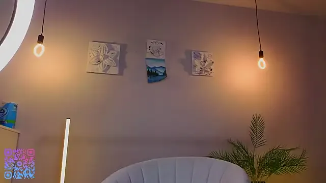 flooora_0 – webcam model profile photo Image 12