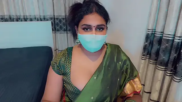 SheenaBrooke – webcam model profile photo Image 2