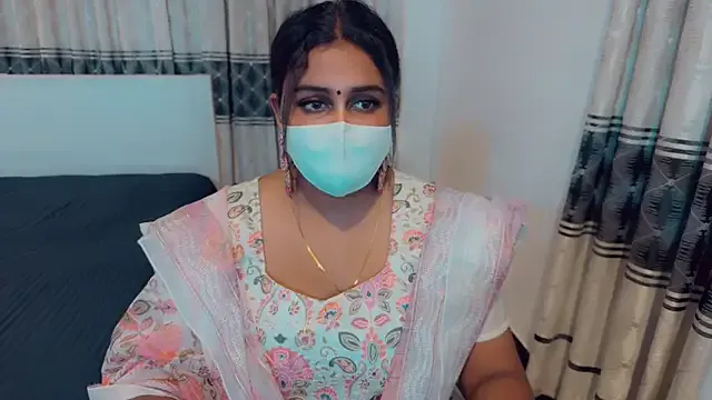 SheenaBrooke – webcam model profile photo Image 3