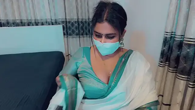 SheenaBrooke – webcam model profile photo Image 4