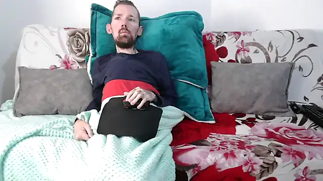 ChloeeGill – webcam model profile photo Image 15