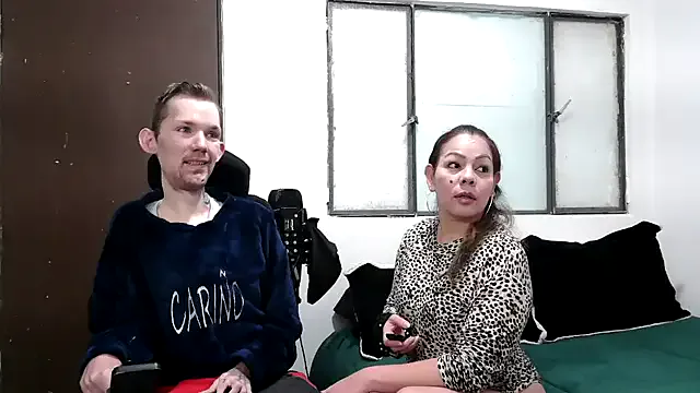 ChloeeGill – webcam model profile photo Image 2