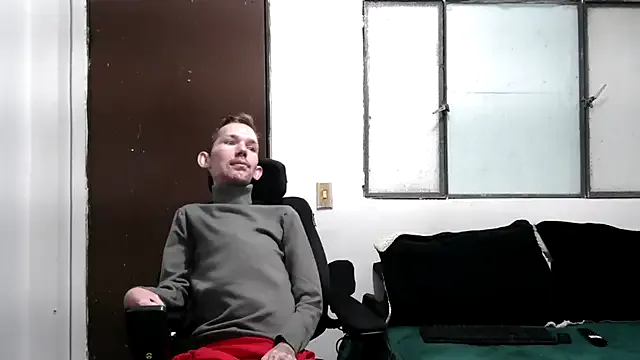 ChloeeGill – webcam model profile photo Image 3