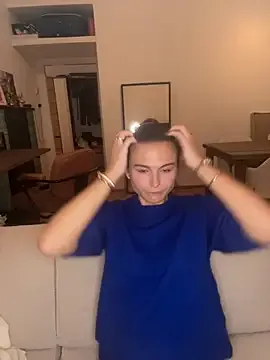 TifanyCadavid – webcam model profile photo Image 4