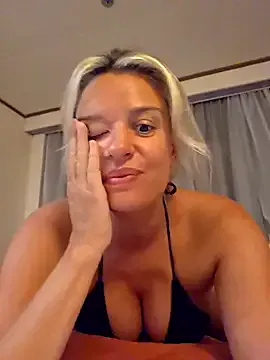 GreciaMorgan – webcam model profile photo Image 13