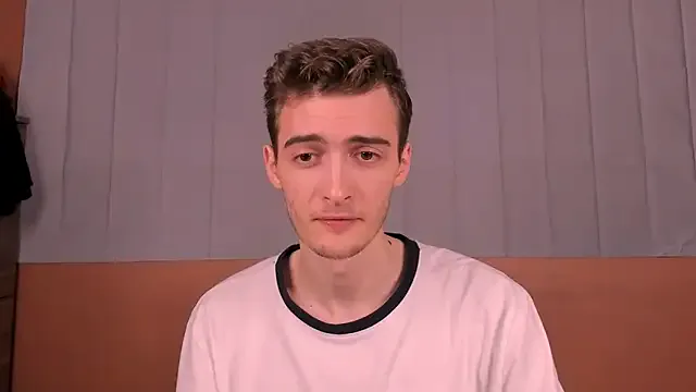 AmyBelmontt – webcam model profile photo Image 6