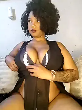 magic_rousse – webcam model profile photo Image 6