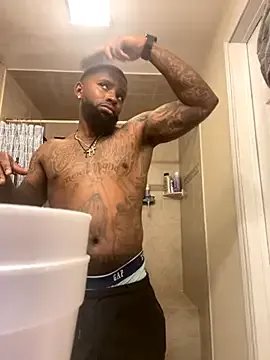 NathalyBloom – webcam model profile photo Image 2