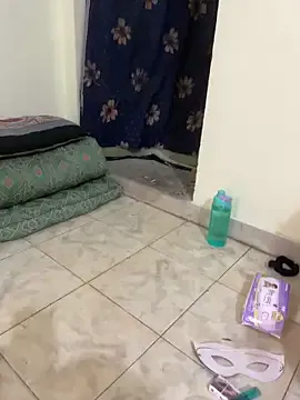 LyraCarvajal – webcam model profile photo Image 4