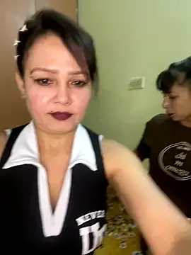 LyraCarvajal – webcam model profile photo Image 7