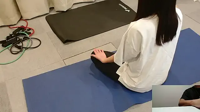 KaraNoir – webcam model profile photo Image 16