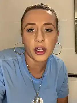 danafiore – webcam model profile photo Image 2