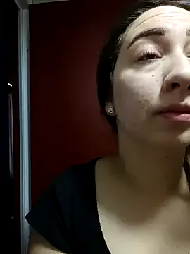 Amylewiss – webcam model profile photo Image 12