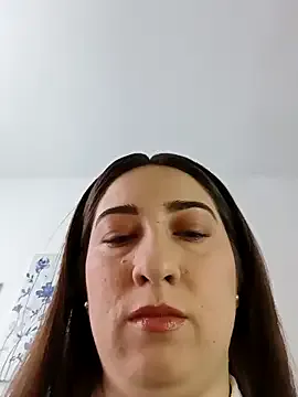 Amylewiss – webcam model profile photo Image 19