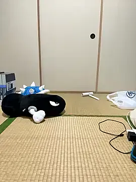 LisWalton – webcam model profile photo Image 15