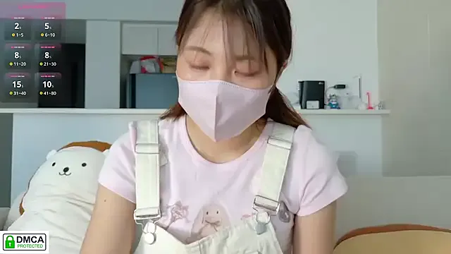 LauraFord – webcam model profile photo Image 17