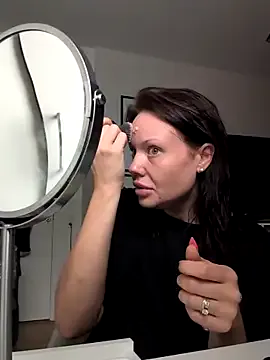 HoneyyBrowny – webcam model profile photo Image 10