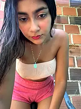 feliciahardon – webcam model profile photo Image 5