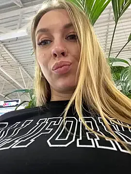 Megan_Blake – webcam model profile photo Image 15