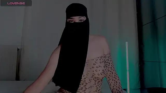 PamelaVegga – webcam model profile photo Image 6