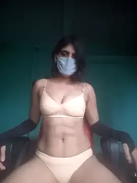 Crazy_Cat1995 – webcam model profile photo Image 4