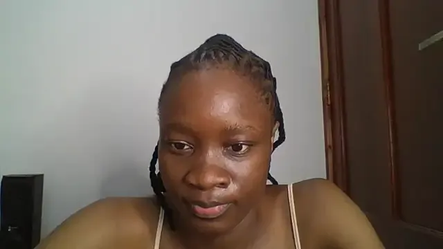 CassieGil – webcam model profile photo Image 8