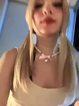 HilaryJans – webcam model profile photo Image 8