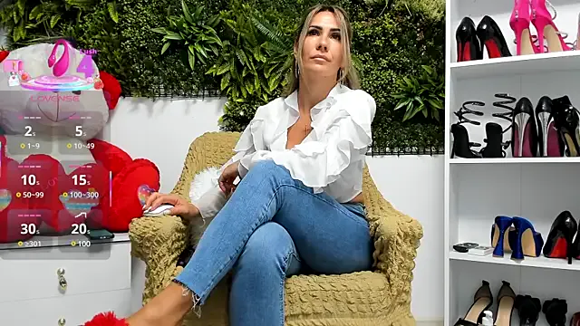 ZendayaClark – webcam model profile photo Image 6